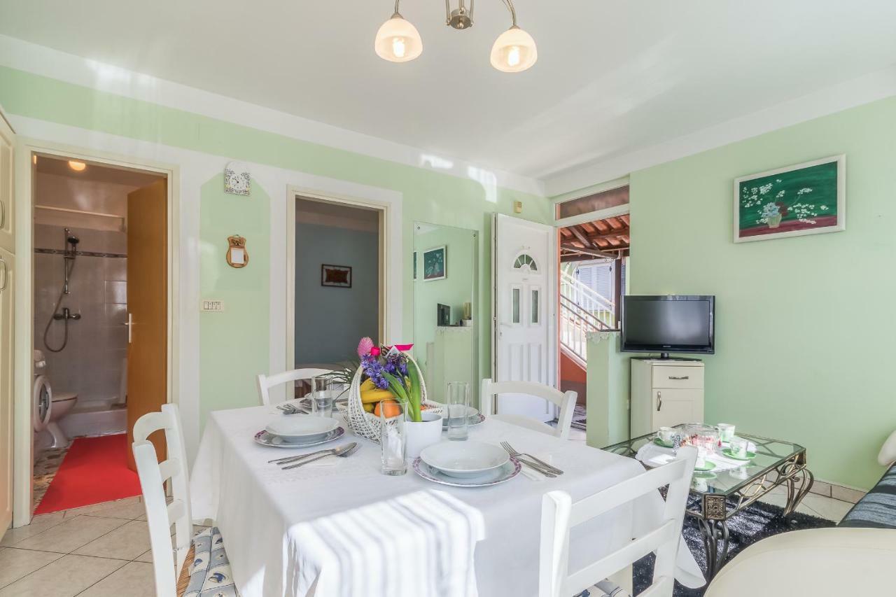 Apartment Melli Pula Exterior photo